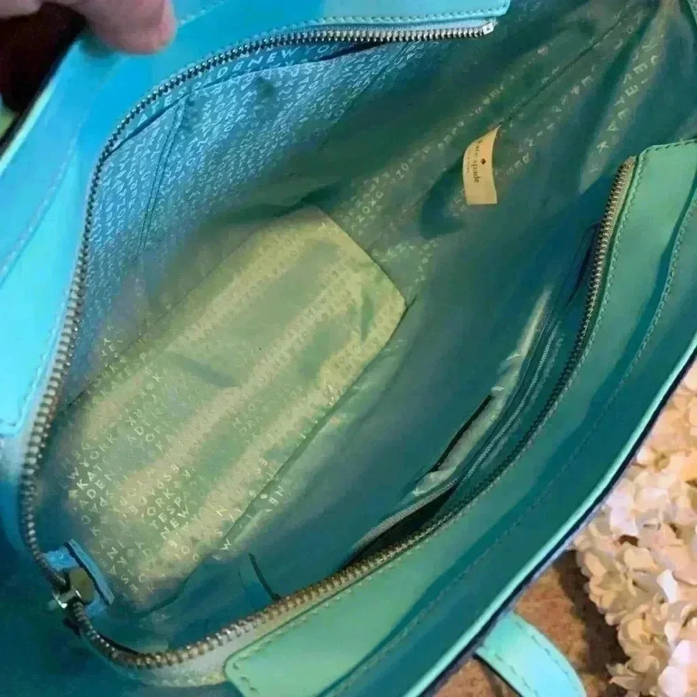 Kate Spade New York Tote Handbag Aqua Color. - Picture 11 of 16